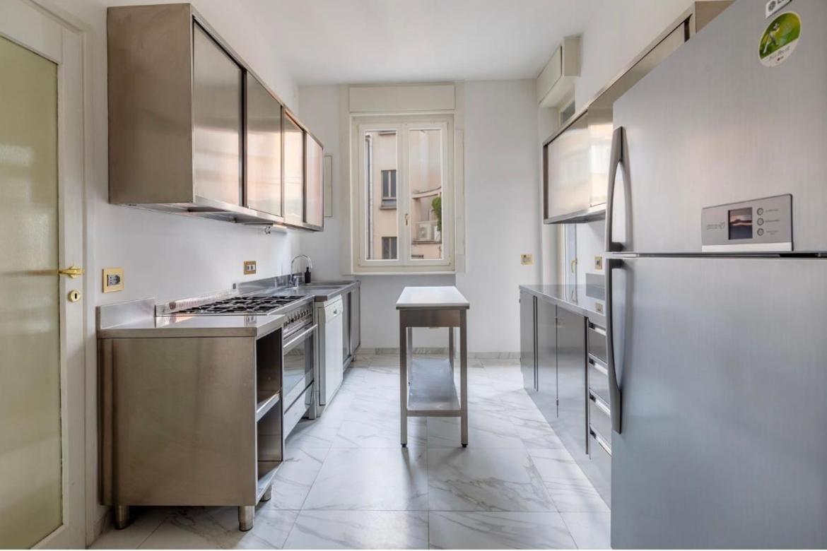 Apartment 10 Minuti Dal Duomo - Elegante Domus Mailand